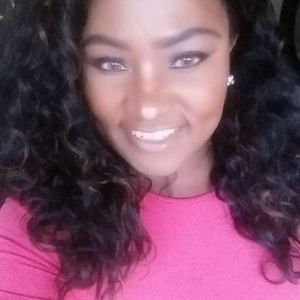 Meet your Posher, Vanessa